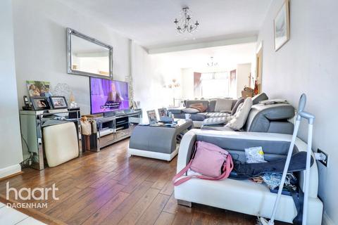 3 bedroom terraced house for sale, Second Avenue, Dagenham