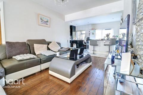 3 bedroom terraced house for sale, Second Avenue, Dagenham