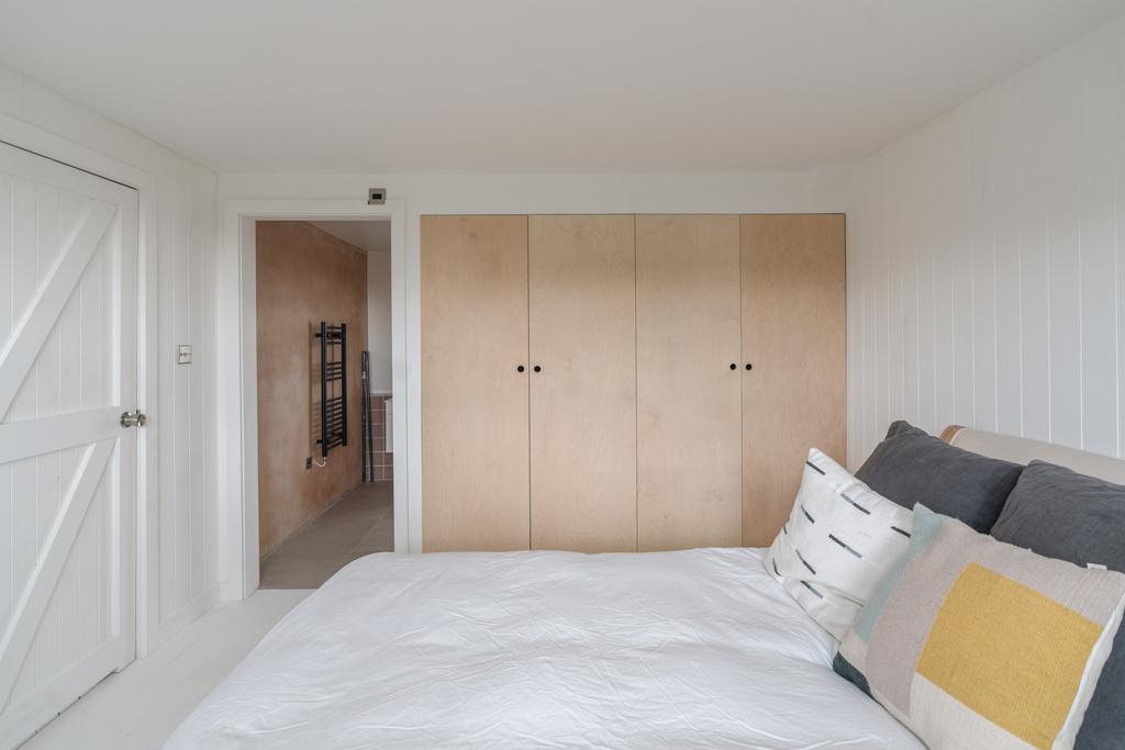 215654 - Sandybrae Sea Road High Res-07.jpg