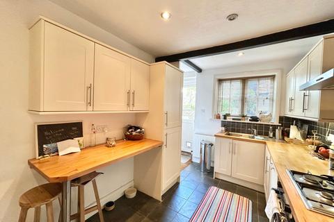 4 bedroom end of terrace house for sale, High Street, Ashford TN27