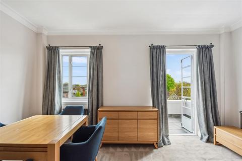 undefined, Watchfield Court, London, W4