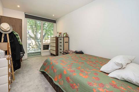 1 bedroom flat to rent, Chiswick High Road, London W4