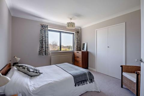 3 Shelley Close, Itchen Abbas, Winchester, SO21 1AU