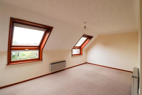 2 bedroom flat to rent, St Martins Walk, Ely CB7