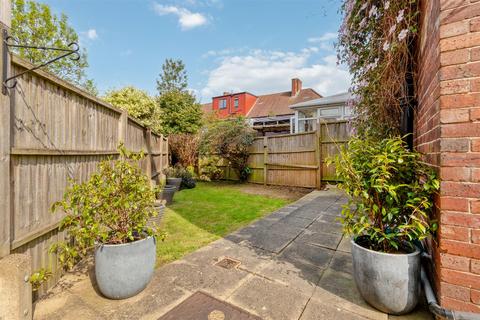 105 Bordesley Road, Morden, SM4 5LW