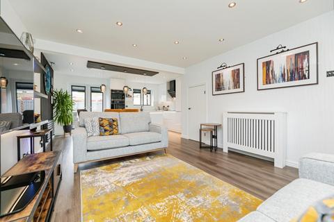 5 Burncross Drive, Chapeltown, Sheffield, S35 1DJ