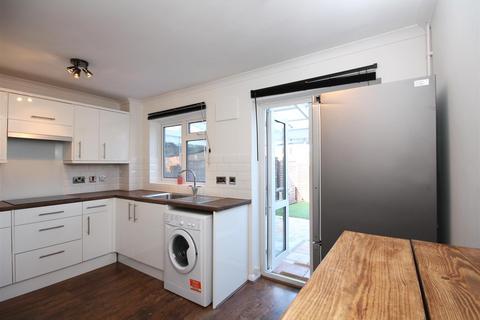 19 Bracken Close, Bookham, Leatherhead, KT23 3ER