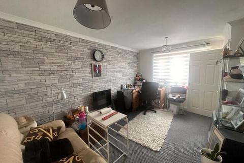 2 bedroom semi-detached house for sale, Shannon Road, Hull, East Riding of Yorkshire, HU8 9QQ