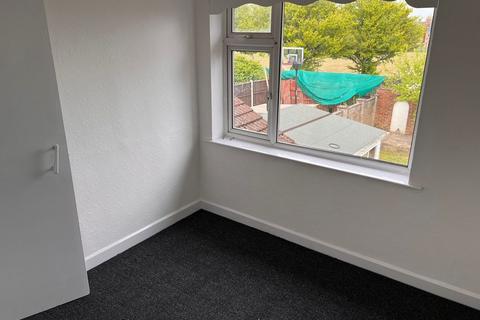 3 bedroom semi-detached house to rent, 3 Bed – Semi-Detached House – Swainson Road, Leicester, LE4 9DR. £1075 PCM.