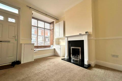 2 bedroom end of terrace house to rent, Charlotte Road, Birmingham B30