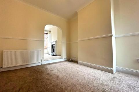 2 bedroom end of terrace house to rent, Charlotte Road, Birmingham B30