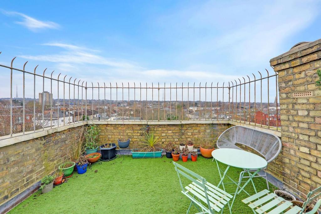 08-ca62 JHProp Wpen - 44e Croydon Road - 22-medium.j