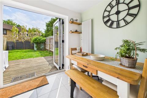 43 Boundary Close, Kingsdown, Swindon, SN2 7TG