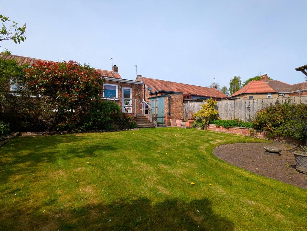 Photograph 17