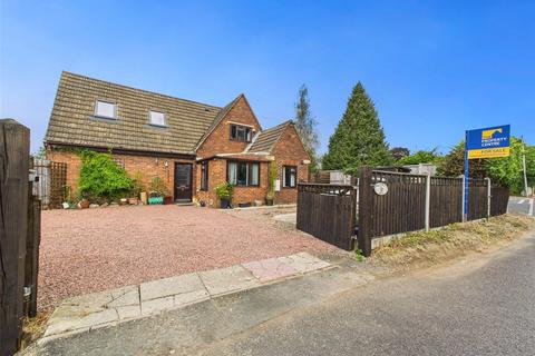 Rea Lane, Hempsted, Gloucester, Gloucestershire, GL2