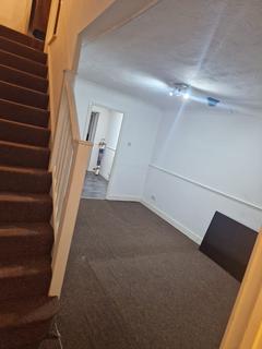 2 bedroom terraced house to rent, Wanderer Drive Barking IG11 0XJ