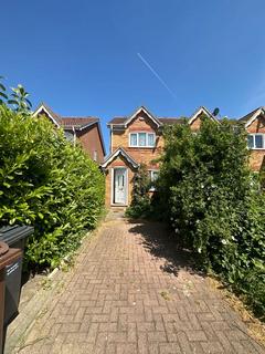 2 bedroom terraced house to rent, Wanderer Drive Barking IG11 0XJ
