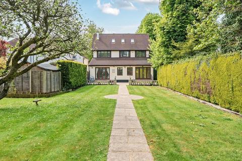 9a Smitham Bottom Lane, Purley, CR8 3DE