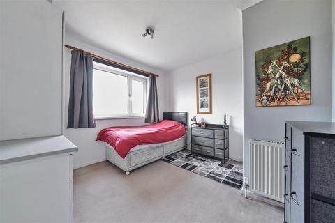 17 Burley Road, Bognor Regis, PO22 7NF