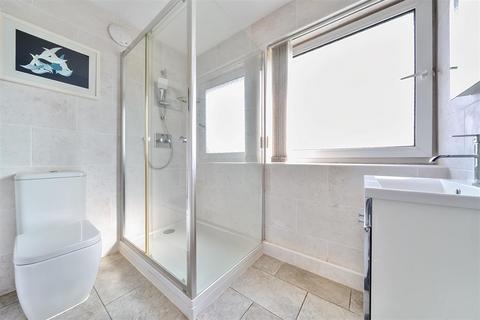17 Burley Road, Bognor Regis, PO22 7NF