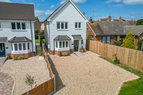 3 bedroom detached house for sale, 1 Regency Close Southminster
