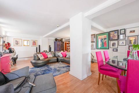 2 bedroom flat for sale, Wapping Wall, Wapping, London, E1W