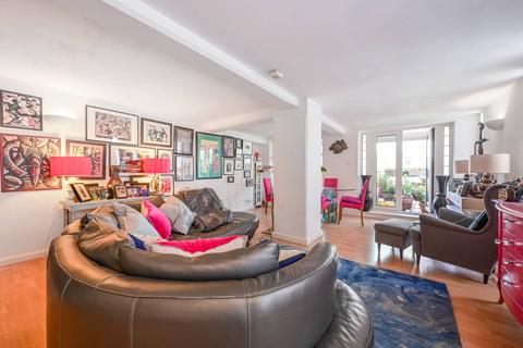 2 bedroom flat for sale, Wapping Wall, Wapping, London, E1W