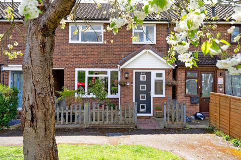 357 Farnham Road, Farnham Royal, Slough, SL2 3AF