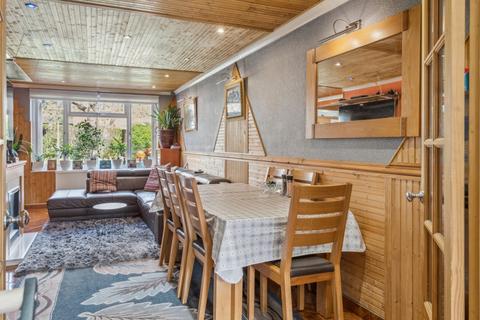 357 Farnham Road, Farnham Royal, Slough, SL2 3AF