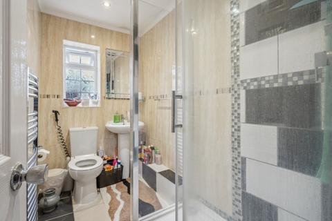 357 Farnham Road, Farnham Royal, Slough, SL2 3AF
