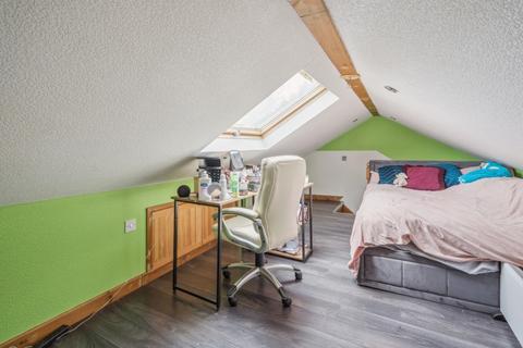 357 Farnham Road, Farnham Royal, Slough, SL2 3AF