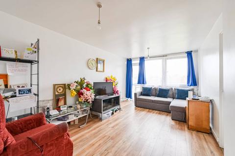 1 bedroom flat for sale, Geldeston Road, Hackney, London, E5