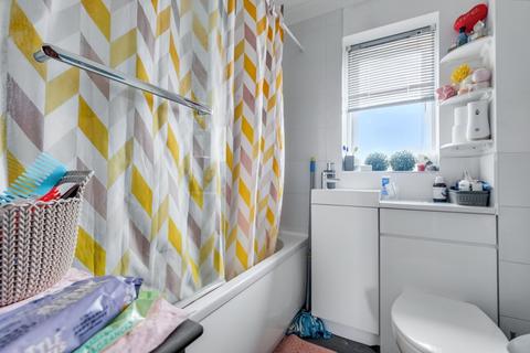 55 Earlsfield Drive, Chelmer Village, Chelmsford, CM2 6SX