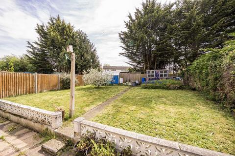 3 bedroom semi-detached house for sale, Lime Crescent, Sunbury-On-Thames TW16