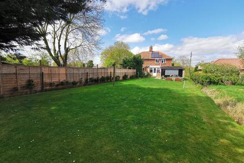 7 Globe Close, Denton, Harleston, IP20 0BD