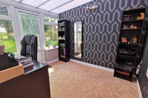 7 Globe Close, Denton, Harleston, IP20 0BD