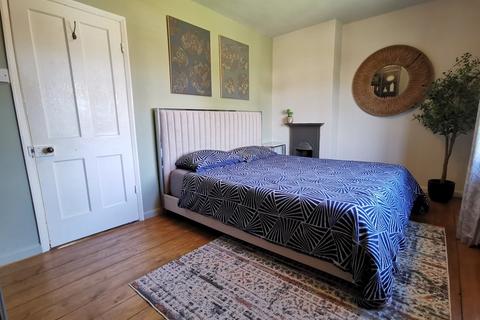 7 Globe Close, Denton, Harleston, IP20 0BD