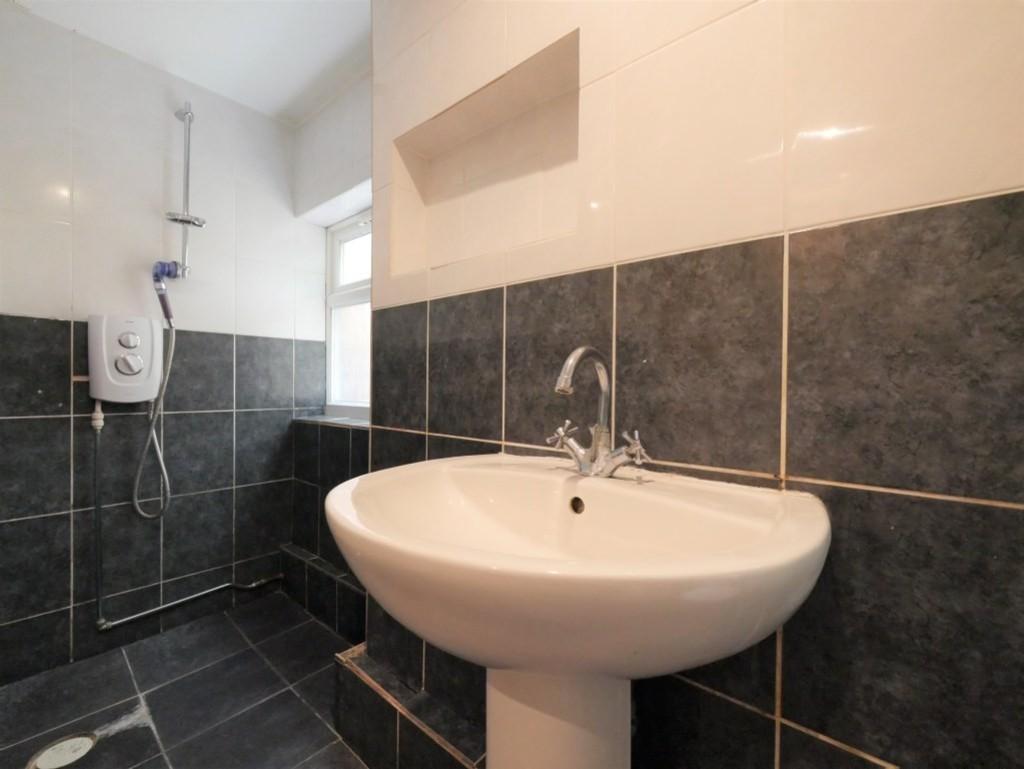 Bathroom2