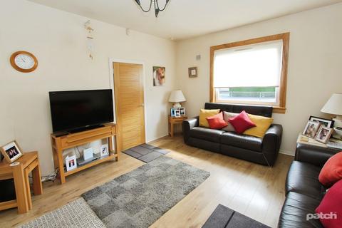 108 Arklet Road, Glasgow, G51 3XS