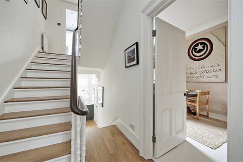 3 bedroom flat to rent, St Michael's Gardens, London, W10