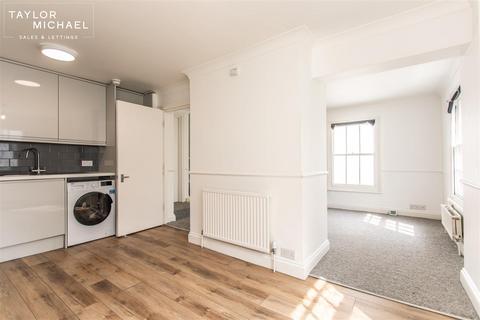 2 bedroom flat to rent, Brunswick Road, Brighton