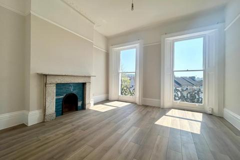 1 bedroom apartment to rent, Roundhill Crescent, Brighton