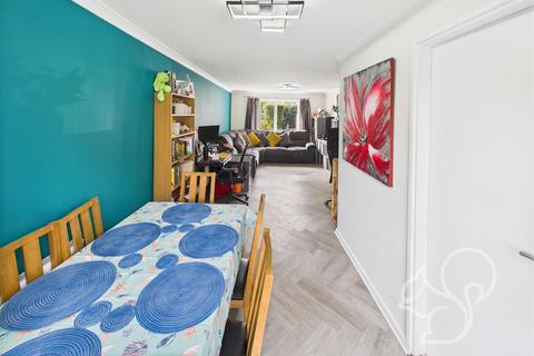 5 Grays Close, West Mersea, Colchester, CO5 8QU