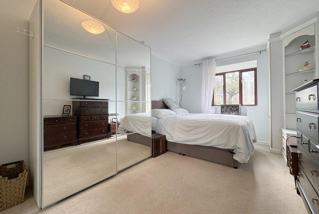 9 PG Bedroom