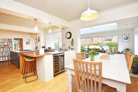 24 Beckwith Road, Harrogate, HG2 0BN