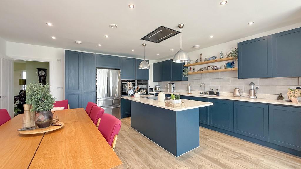Kitchen/family room