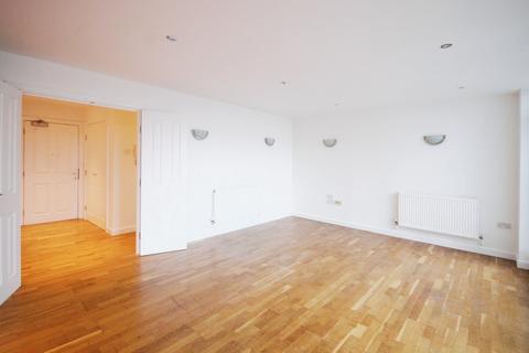 2 bedroom apartment to rent, London Road, East Grinstead