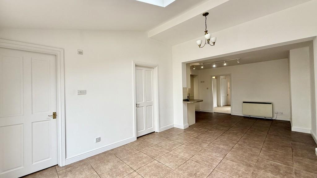 Kitchen/family room