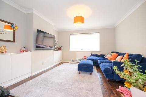 3 bedroom semi-detached house for sale, Winchester Road, Orpington