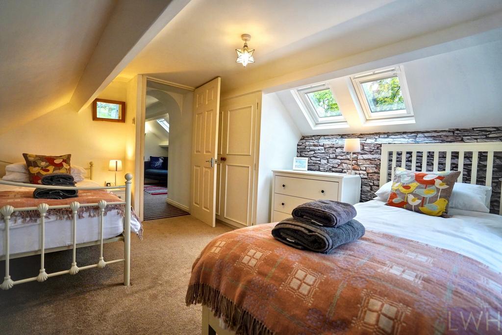 Bedroom (Front)